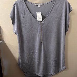 Green Envelope Oversized Gray Blouse with Silver Zipper